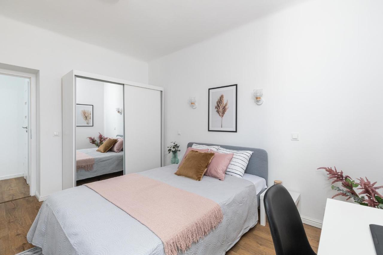 Superapart Nowolipki 23, Unwind In Urban Chic Apartament Varšava Exteriér fotografie